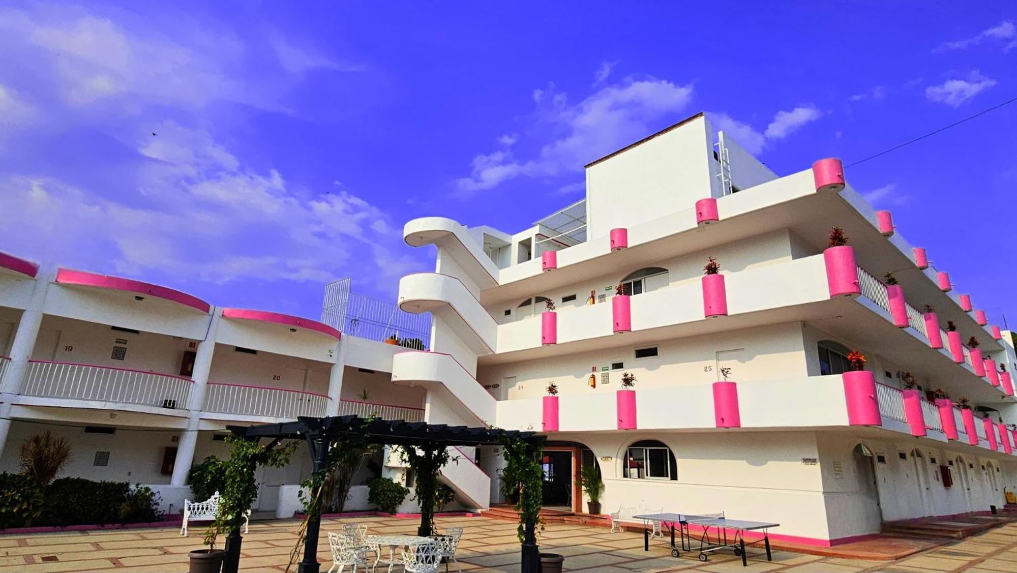 Capital O Hotel Hacienda Del Rio Oaxtepec Exterior foto
